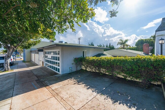 Photo - Private and Comfy Manhattan Beach Home