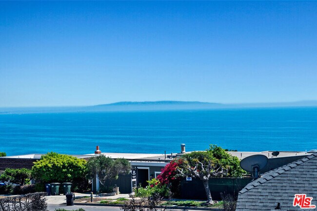 Photo - 18133 Wakecrest Dr