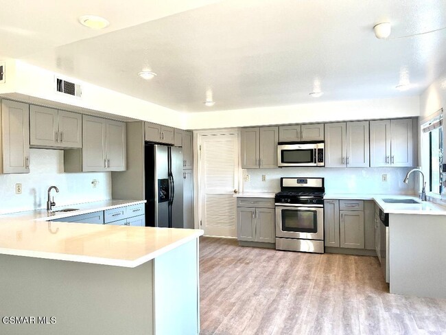 Building Photo - 5511 Adelina Ct