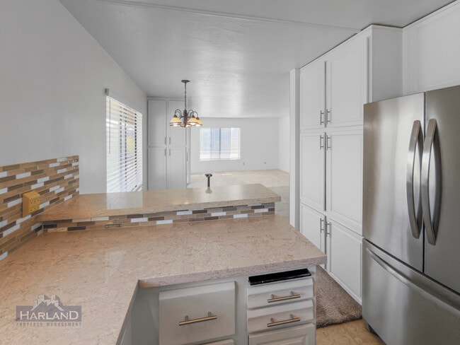 Photo - 4264 Sixth Avenue - 1-