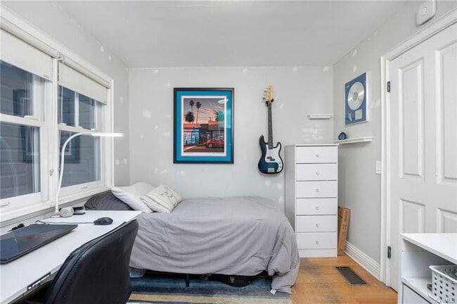 Photo - 5102 E Ocean Blvd