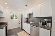 Photo - 5759 Jamieson Ave