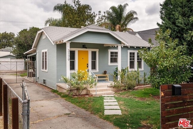 Photo - 3179 Perlita Ave