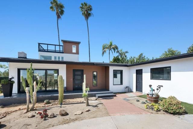 Building Photo - 2440 Dunstan St