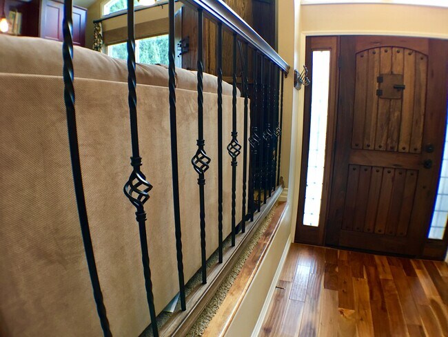 Photo - 672 Garland Court