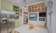 Breakfast area - 6029 Greenbush Ave House