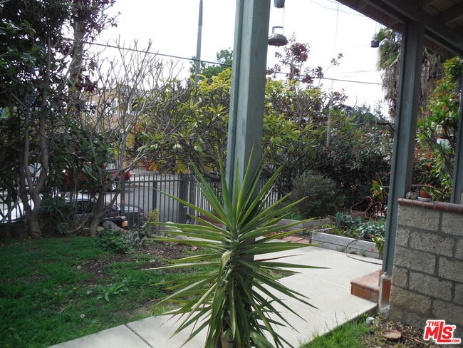 Photo - 1805 W 12th Pl