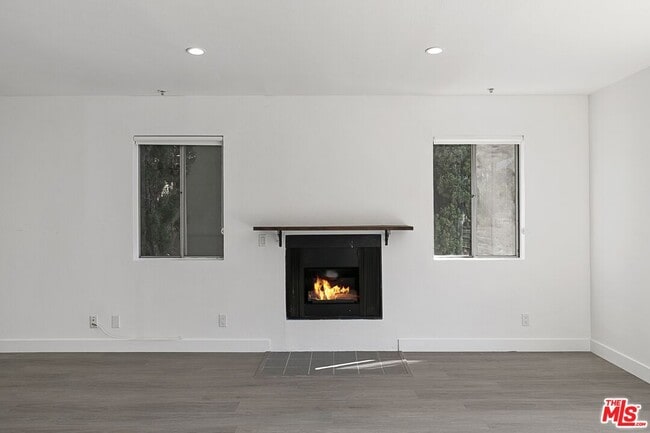 Photo - 1616 Brockton Ave Unit 103