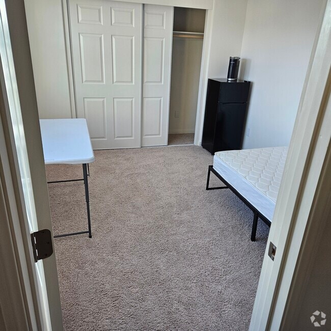 Building Photo - 26553 Rosebay Way Rental