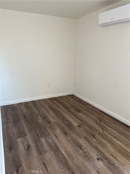 Photo - 5828 1/2 N Vista Street Unit