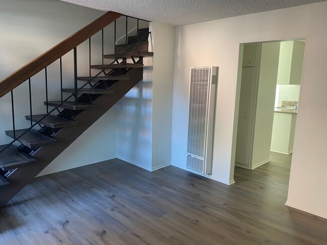 Photo - 2 story 2 bed, 1 1/2 bath Monticello Condo