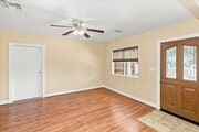 Photo - 6059 Essex St