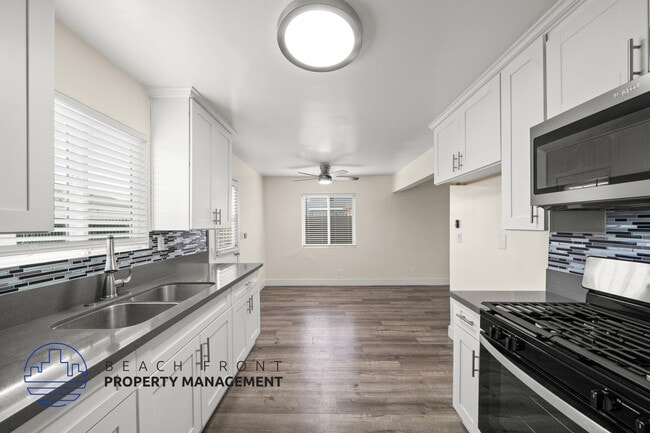 Photo - 1041-1045 Gulf