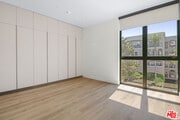 Photo - 426 Arnaz Dr