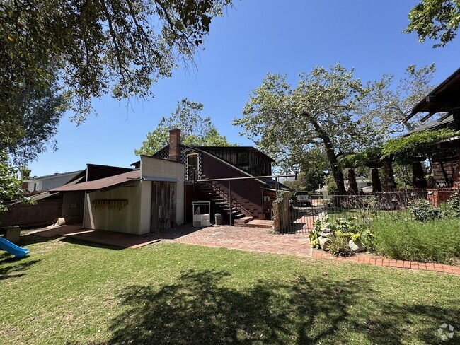 Building Photo - 11222 Arroyo Ave Unit The Barn Apartment