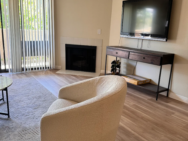 Photo - 2425 Purdue Ave Unit 103