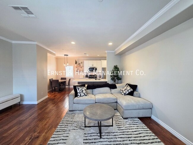 Photo - 3546 Linden Ave Unit #06