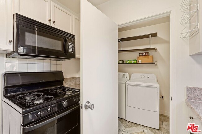 Photo - 912 N Vendome St Unit 910