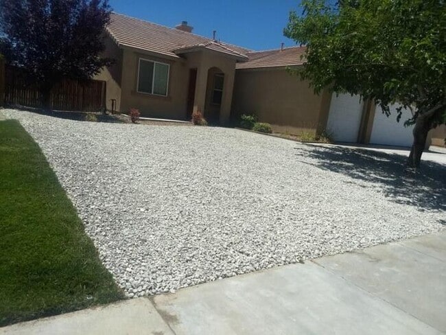 Building Photo - 12461 Freeport Dr