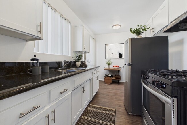 Building Photo - Sepulveda Apartments