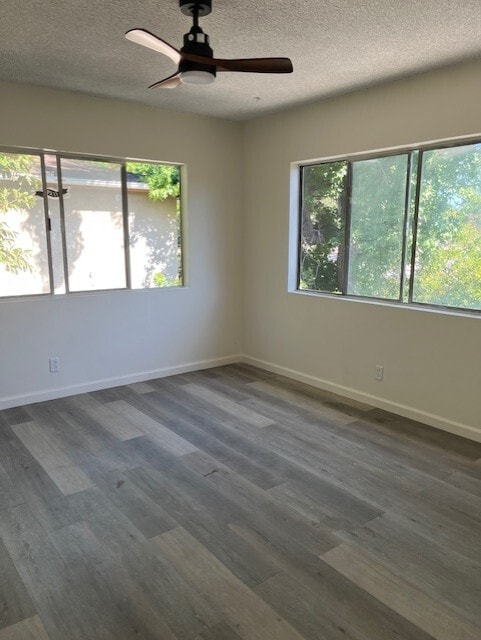 Photo - 2142 Yosemite Dr Apartments Unit 3