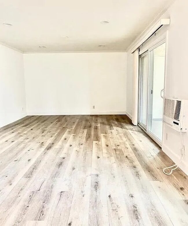 Photo - 8660 Via Mallorca Unit A