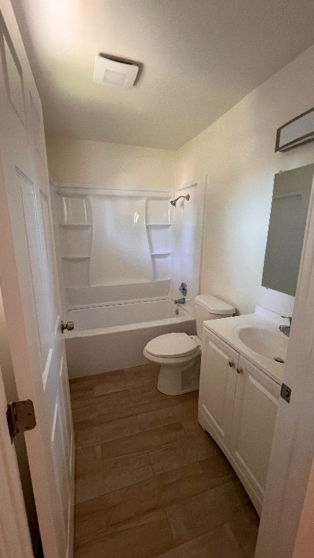 Photo - 1142 N Broadway Unit 3