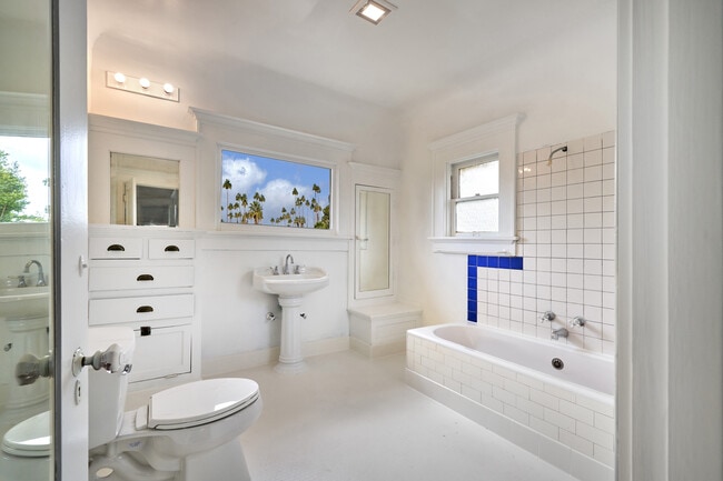 Photo - 1133 3rd Ave Unit B2