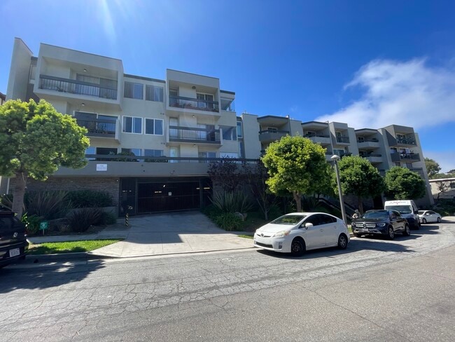 Photo - 28121 Highridge Rd Unit 201