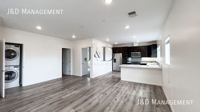 Photo - 1134-1148 FRESNO STREET-4/3 Unit 4/3