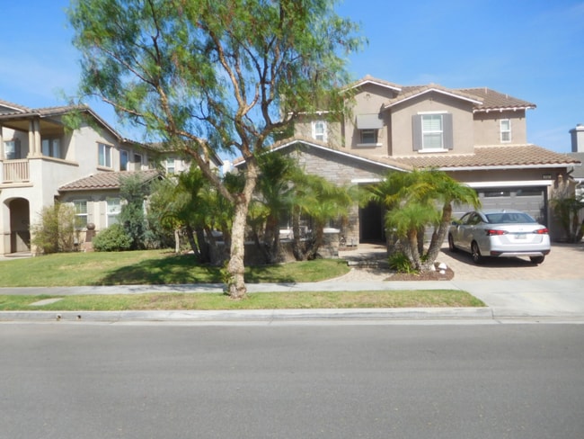 Building Photo - 3047 Bridgehampton Way