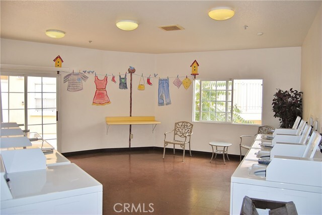 Photo - 1215 E San Antonio Dr