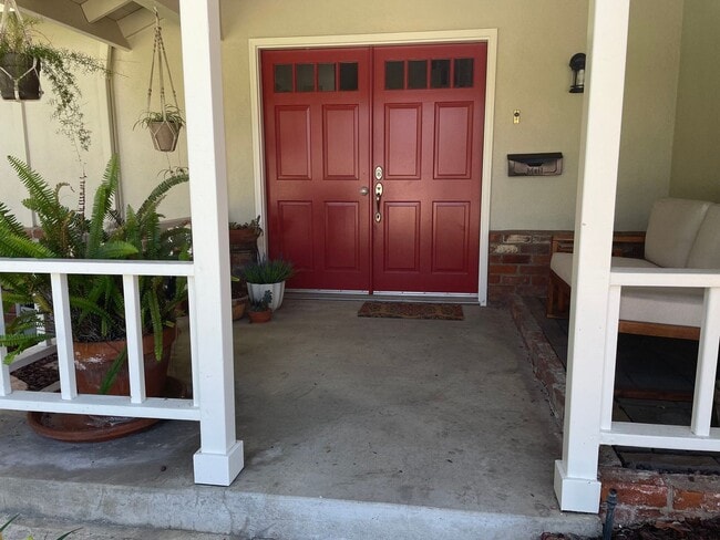 Photo - Spacious East Ventura 4 Bedroom 2 Bath Pool Home