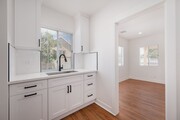 Photo - 121 S Lotus Ave