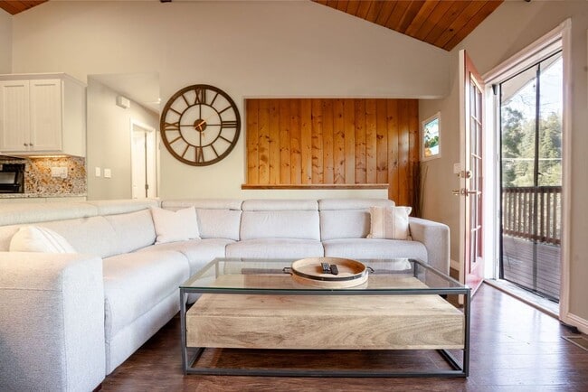 Photo - 24933 Faulhorn Dr