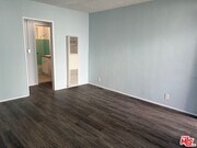 Photo - 2023 Reservoir St