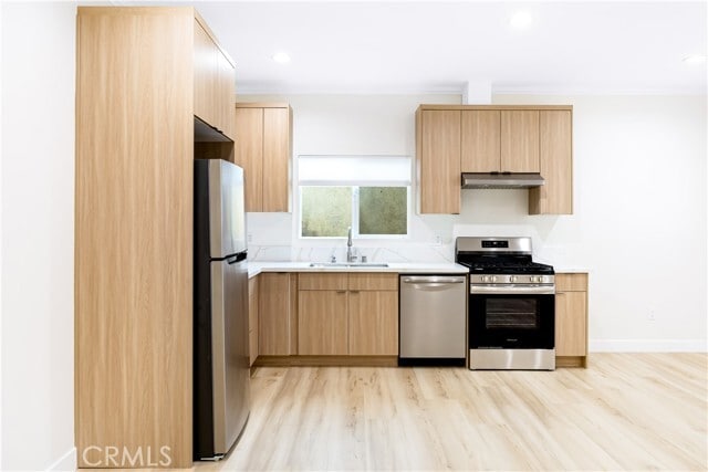 Photo - 720 E Windsor Rd