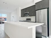 Photo - 683 W 17th St