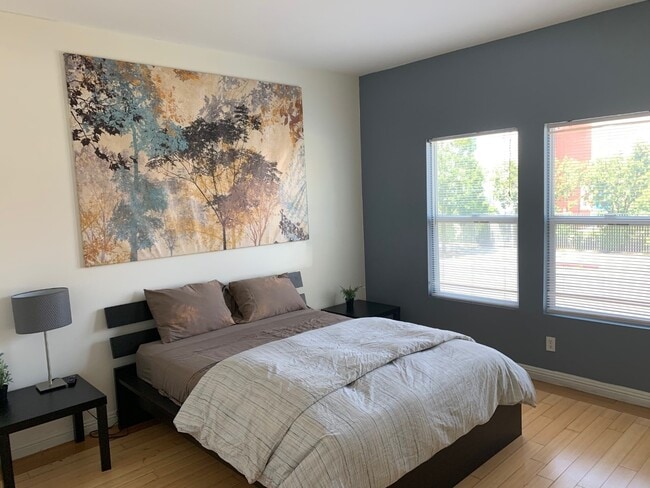 Bedroom - 1400 W Olympic Blvd Apartments Unit A