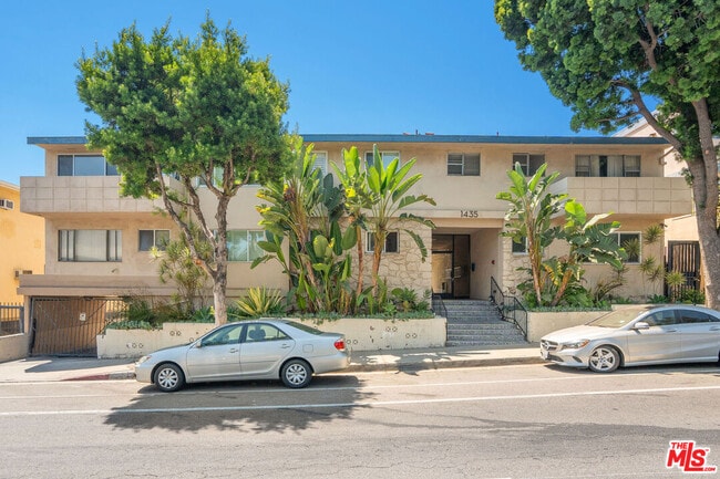Photo - 1435 N Fairfax Ave Condo Unit 19