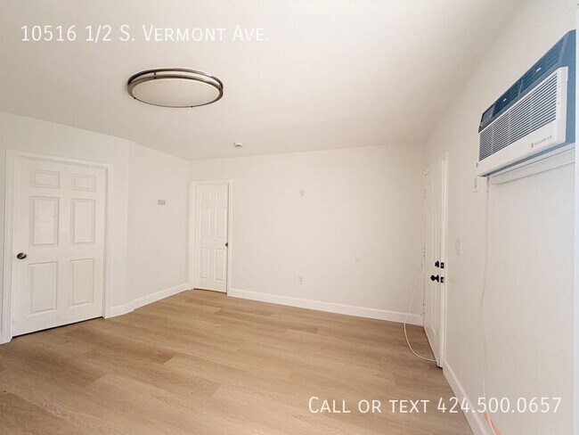 Photo - 10516 1/2 S. Vermont Ave.-