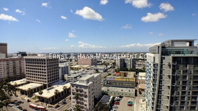 Building Photo - 700 E Ocean Blvd Unit #2301