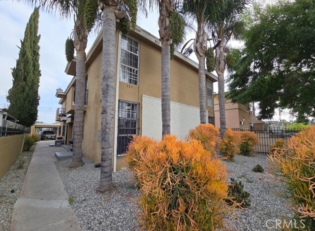 Photo - 423 E 82nd St