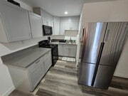 Photo - 536 R Ave