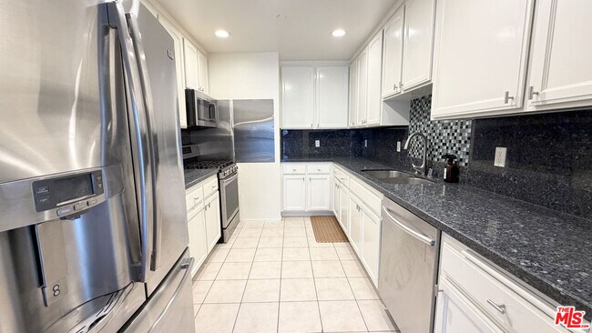 Photo - 956 S Wilton Pl Unit 401