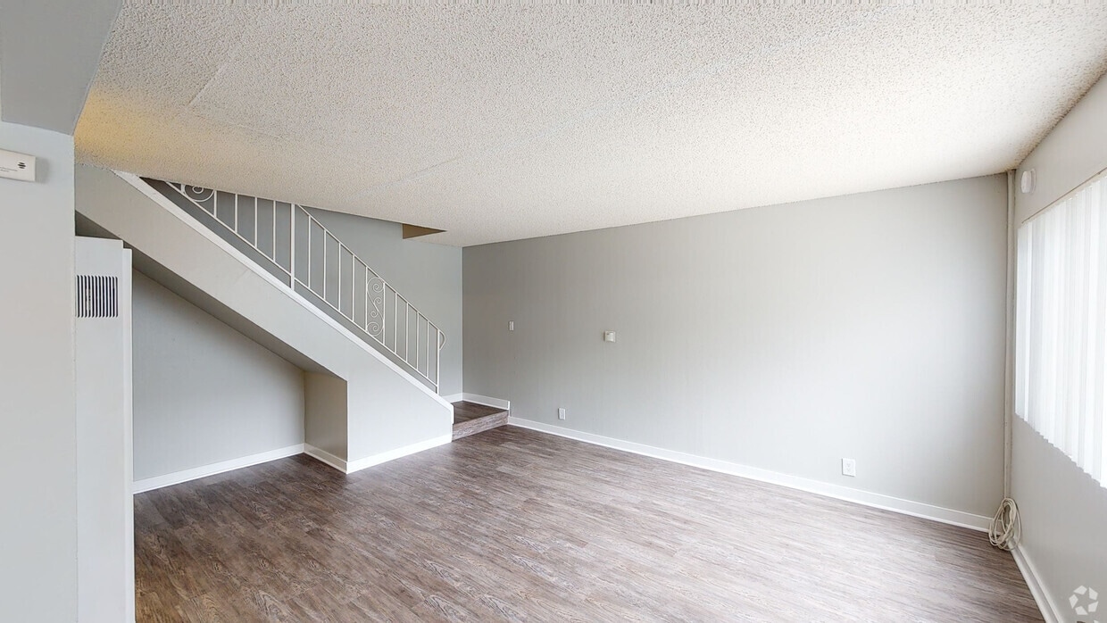 3D Tour - The Circle Apartments at Long Beach