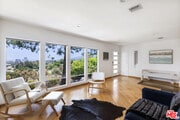 Photo - 612 Luton Dr House