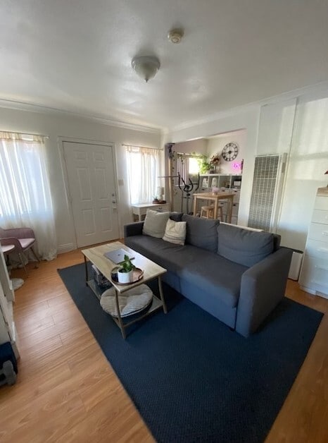 Photo - 812 N Van Ness Ave