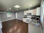 Photo - 14174 Osborne St