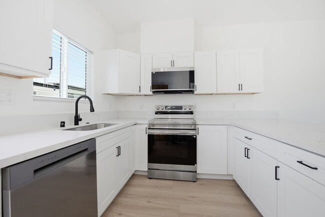 Photo - Brand new, be the first tenants!